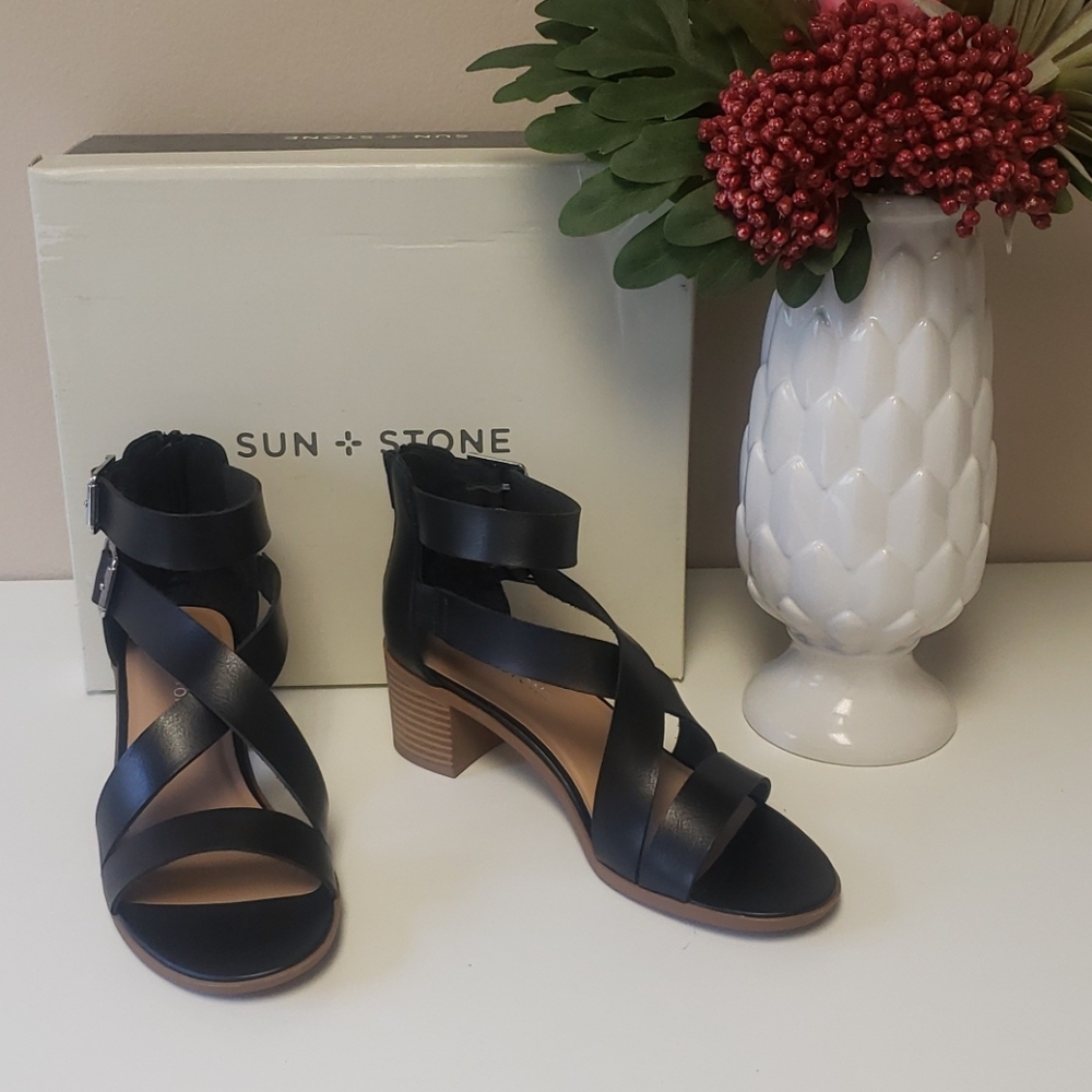 Sun & Stone Black Sandals w/Block Heel Size 7.5M